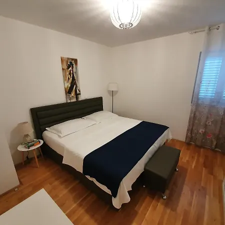 Pinna Nobilis, Private Parking Appartamento Makarska